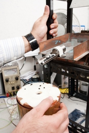 Does Electrostatic Charging cause problems with your Powder handling? Short Courses in April.