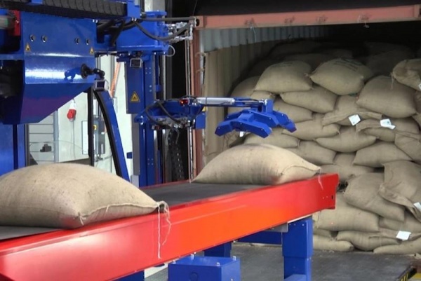 Nestlé chooses Copal Development Bags handling line, the solution for automatic unloading and palletizing of jute bags