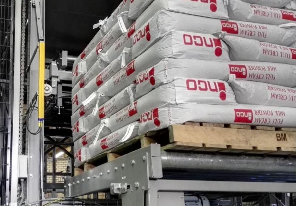 Palletiser suitable for Euro and Container pallets Developed palletizer stacks with ease pallets from 800 to 2.200 mm.