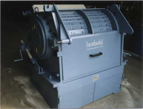 Fine-grinding of cellulose d99 = 63 micron is now feasible with HERBOLD knife pulverisers of the SMF series