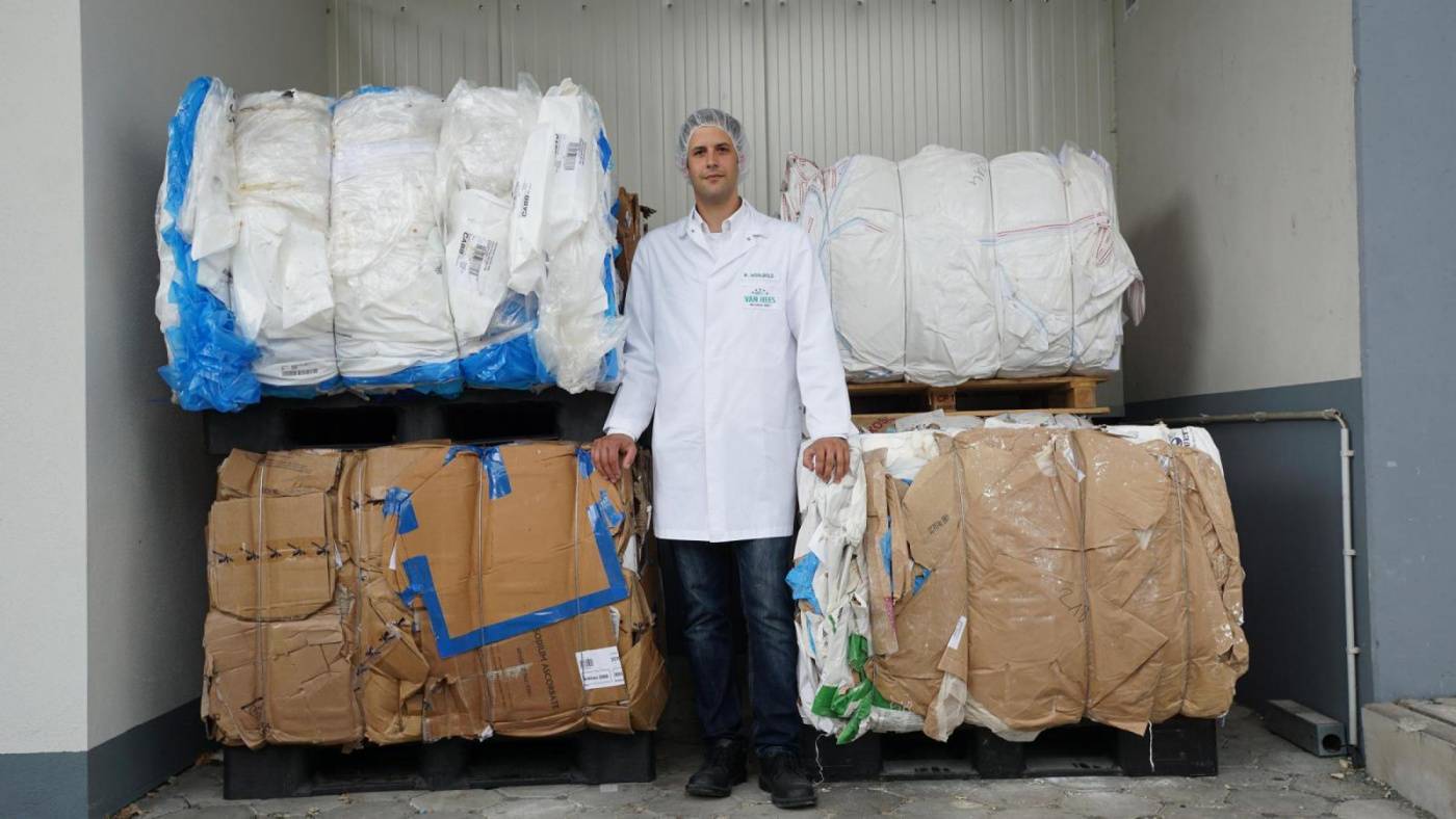 Earn money with baling presses Savings of more than 100,000 euros per year and a return on investment of nine months