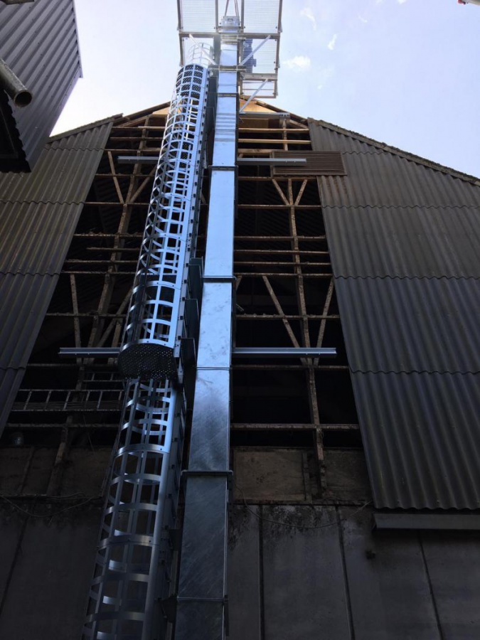 Five major projects at JH and all at the same time A handful among the projects / deliveries of the past few weeks