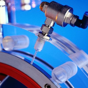 Spezial-Absperrklappen mit pneumatisch beaufschlagten Dichtelementen APS 