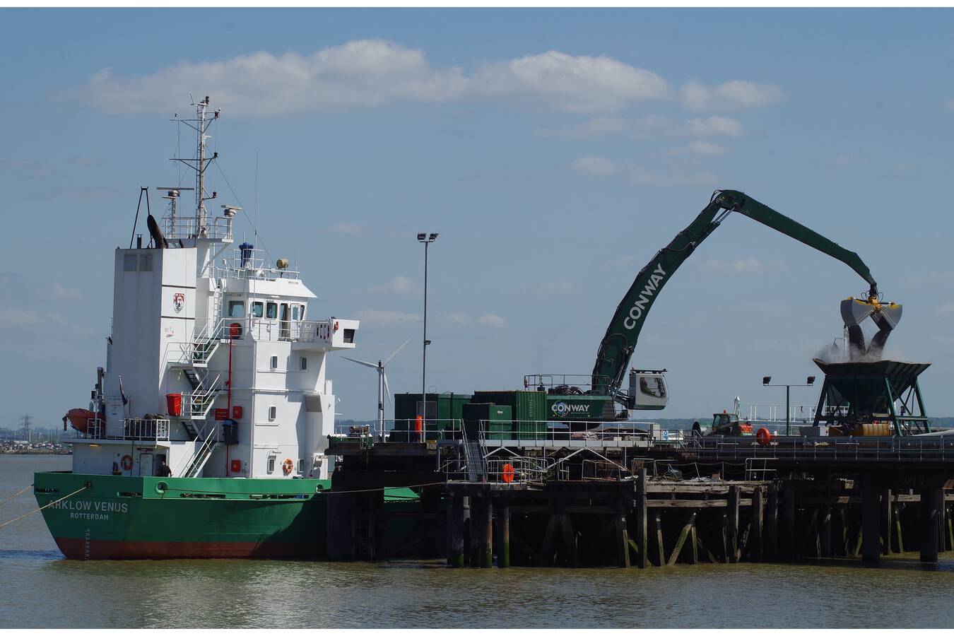 Bulk Materials Handling in Ports and at Sea The Wolfson Centre for Bulk Solids Handling Technology at the University of Greenwich offers short courses about safe transportation of bulk materials in ports and at sea.