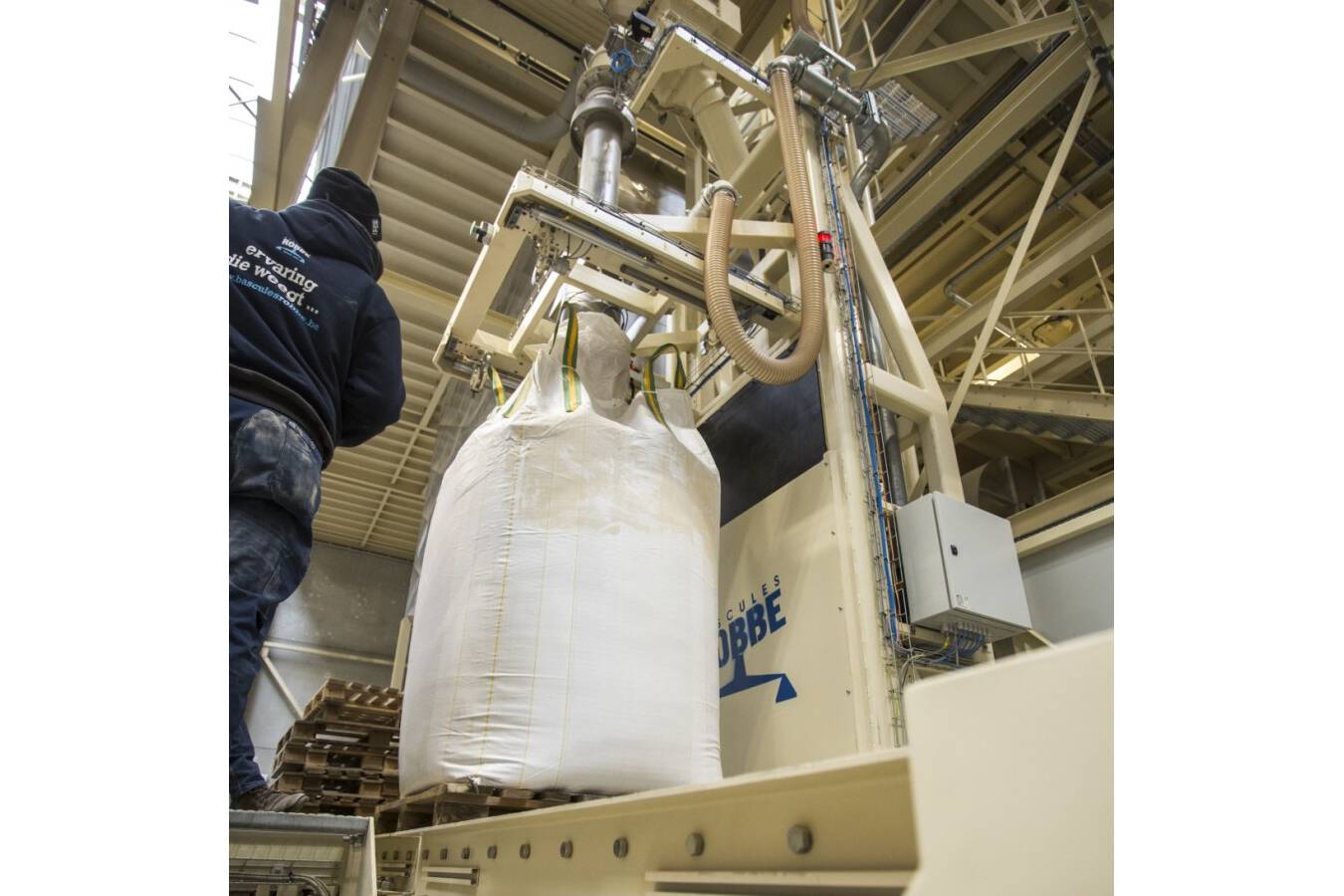 Automated filling: all data on the filled big bags can be logged and consulted to inspect the actual production results Automated filling: all data on the filled big bags can be logged and consulted to inspect the actual production results