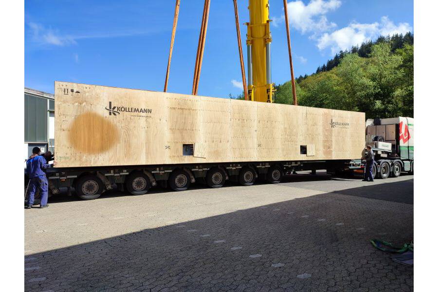 We are the world market leader in the field of preheaters  A preheater with a throughput of
51 tph leaves our production facility and is sent on its journey  to the customer.
 