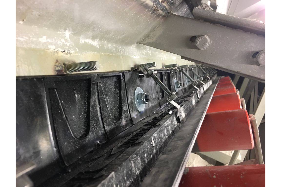 AirScrape plus DustScrape in the gypsum and cement industry From dust till none: Rich in ideas and low in dust
How an innovative skirting performs extremely clean work at conveyor transfer points