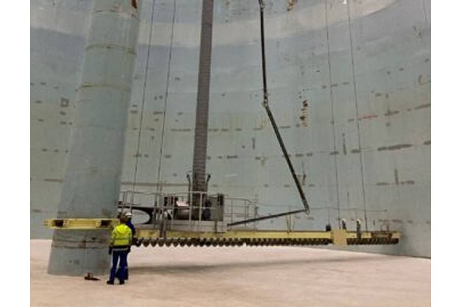 Upgrade of potato and pea starch silo Emsland-Stärke Emlichheim At the Emsland-Stärke in Emlichheim, Germany, ESI has finished the upgrade of a potato and pea starch silo built by Weibull in the early ‘70s.