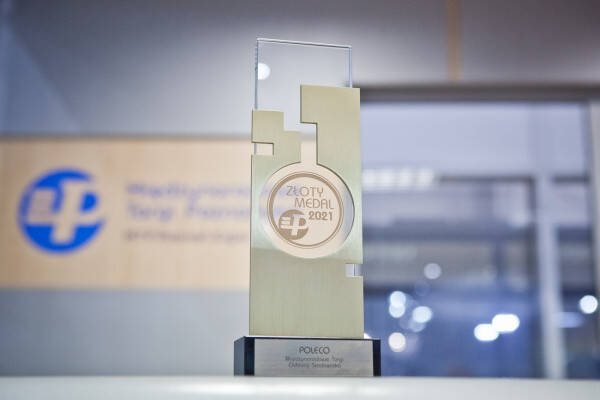 HSM receives the Innovation Prize for the HSM V-Press 860 TimeSave A gold medal for innovation, quality and value for V-Press 860 TimeSave baler