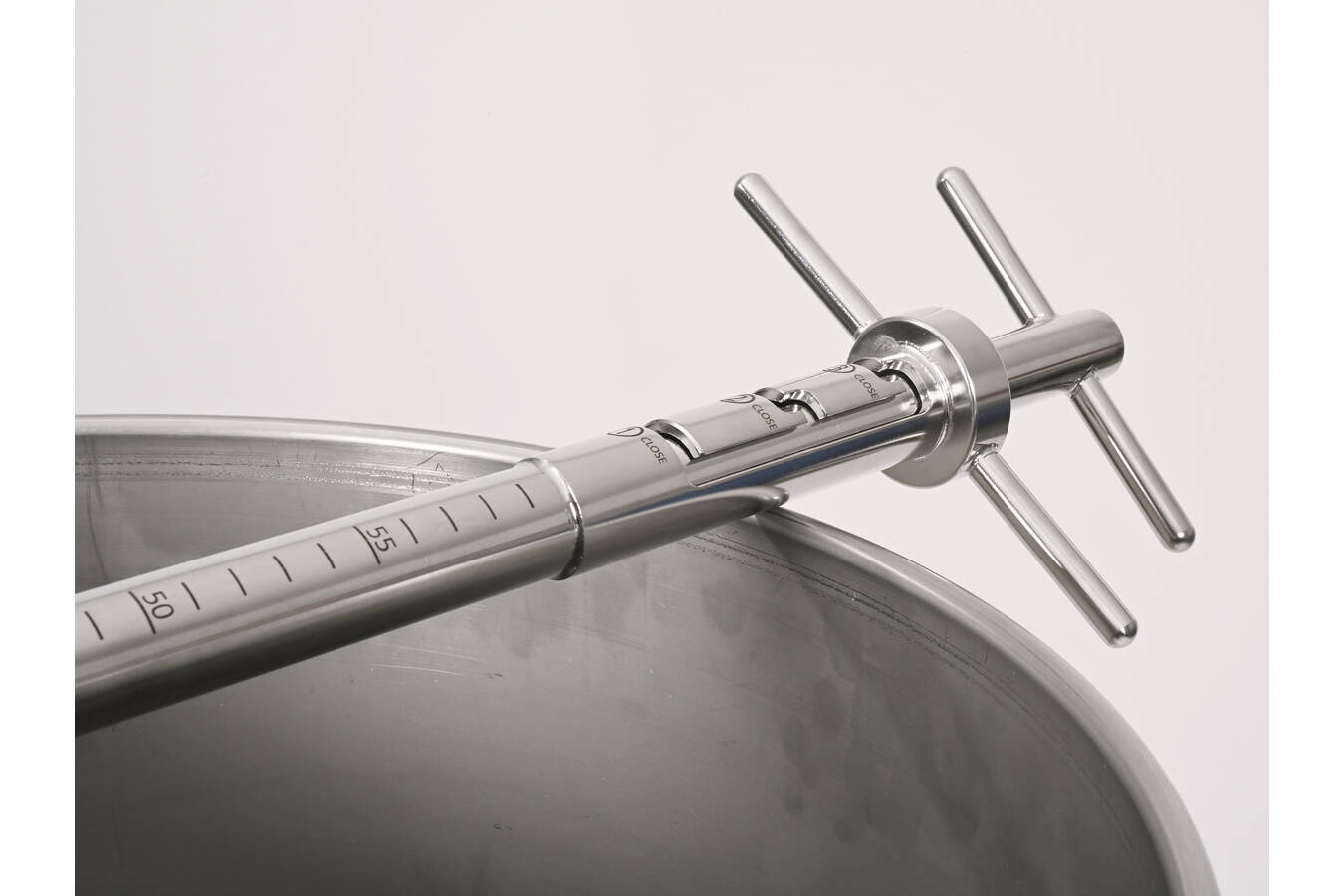 Novartos pharma zone sampler  For sampling according to FDA guidelines for unit-dose sampling. Multiple individual dose samples can be taken from one or more sampling points in a single sampling.