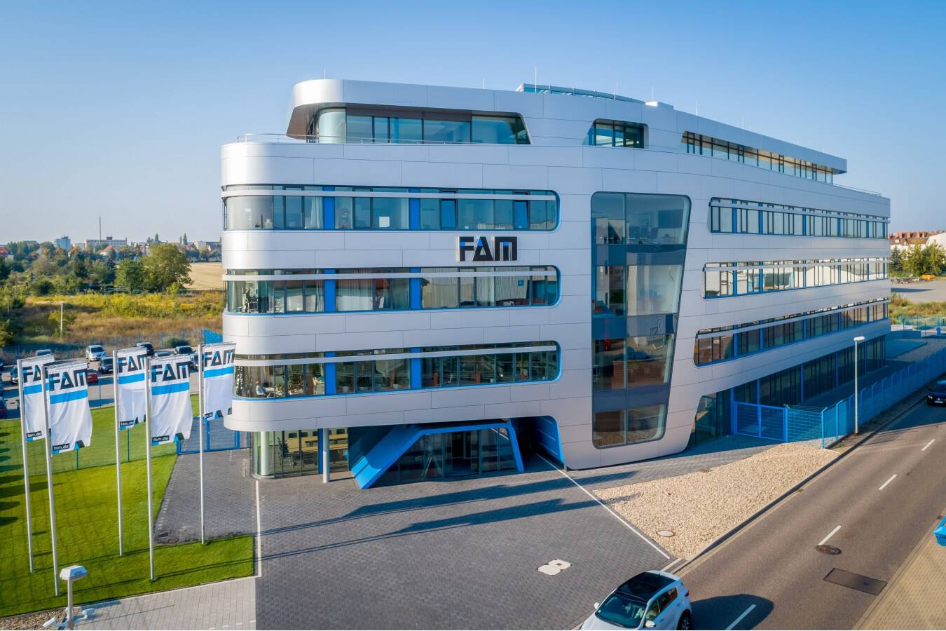 BEUMER Group acquires FAM GmbH, conveying and loading technology BEUMER Group strengthens its position in the field of conveying and loading technology