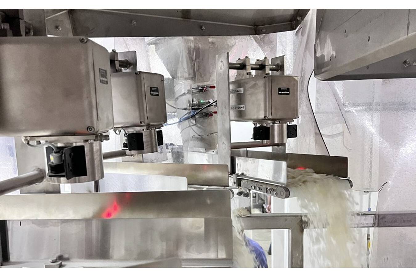 Eliminate Drifting & Re-Calibration Issues on the Processing Line  MoistTech supplies solutions that can deliver instant, non-contact moisture analysis of manufactured goods to ensure the accuracy and quality of the final  product.  
