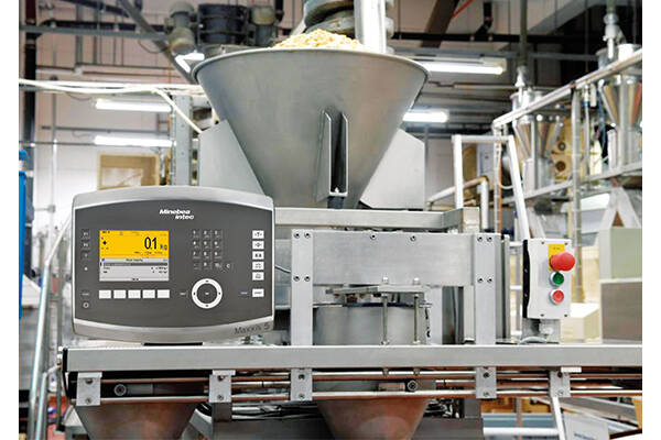 Gravimetric methods have an advantage in content determination Weighing techniques offer the advantages that they work extremely precisely, have no direct contact with the bulk material, and work independently of grain size, solid density and bulk density.