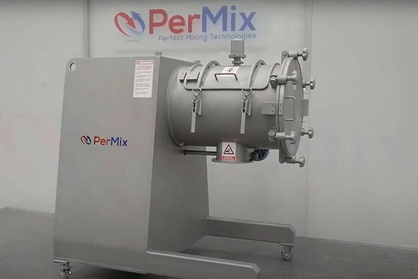PerMix Hybrid Paddle and Plow Mixer, a 2-in-1 Powerhouse PerMix Hybrid is a Paddle Mixer & Plow Mixer all-in-one powerhouse.  It allows you to switch between a paddle mixer and plow mixer with ease.  This allows for the ultimate in diversity.