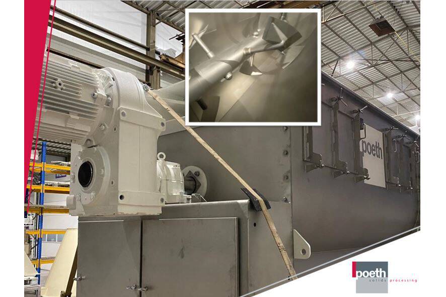 100% residue-free emptying via XXL-bomb door Poeth Solids Processing developed a mixer to fit a low space. A three metre long bottom valve ensures 100% residue free discharge. 