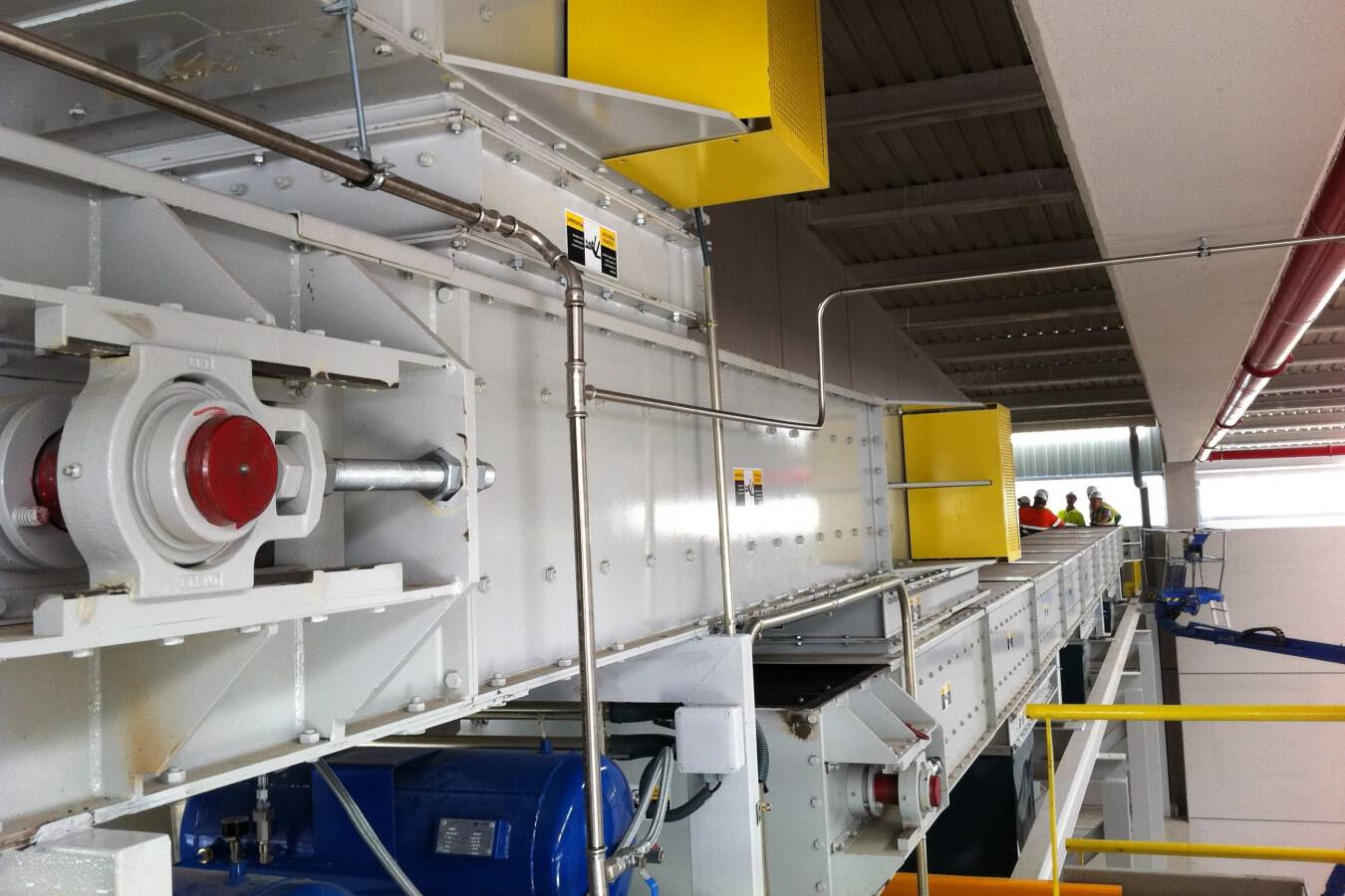 Which bulk material conveyor for which situation? Chain and screw conveyors versus belt conveyors. Sinfimasa manufactures chain and screw conveyors specifically for each customer and project.