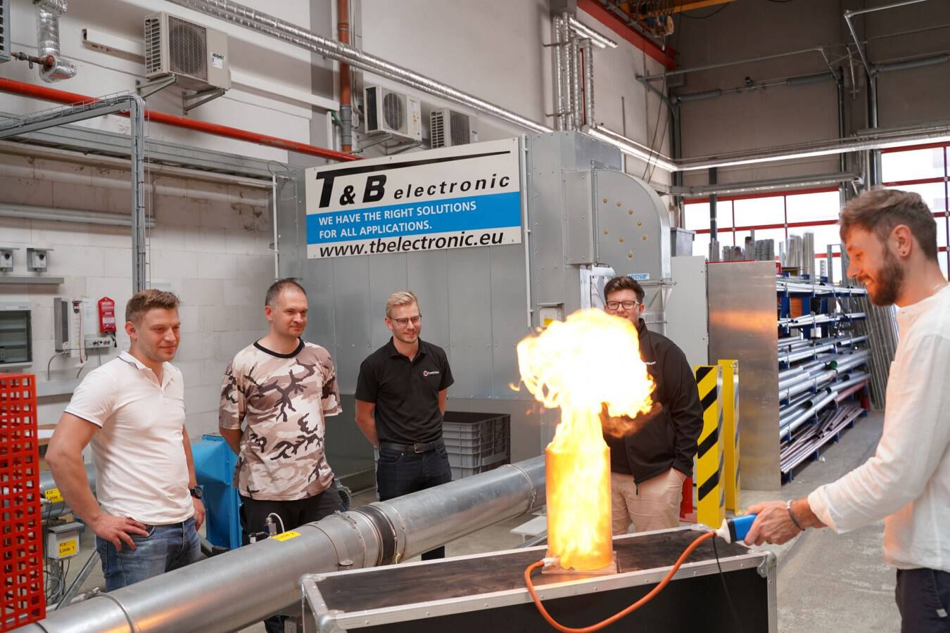 Training of service partners in the T&B technical centre: simulation of a dust explosion