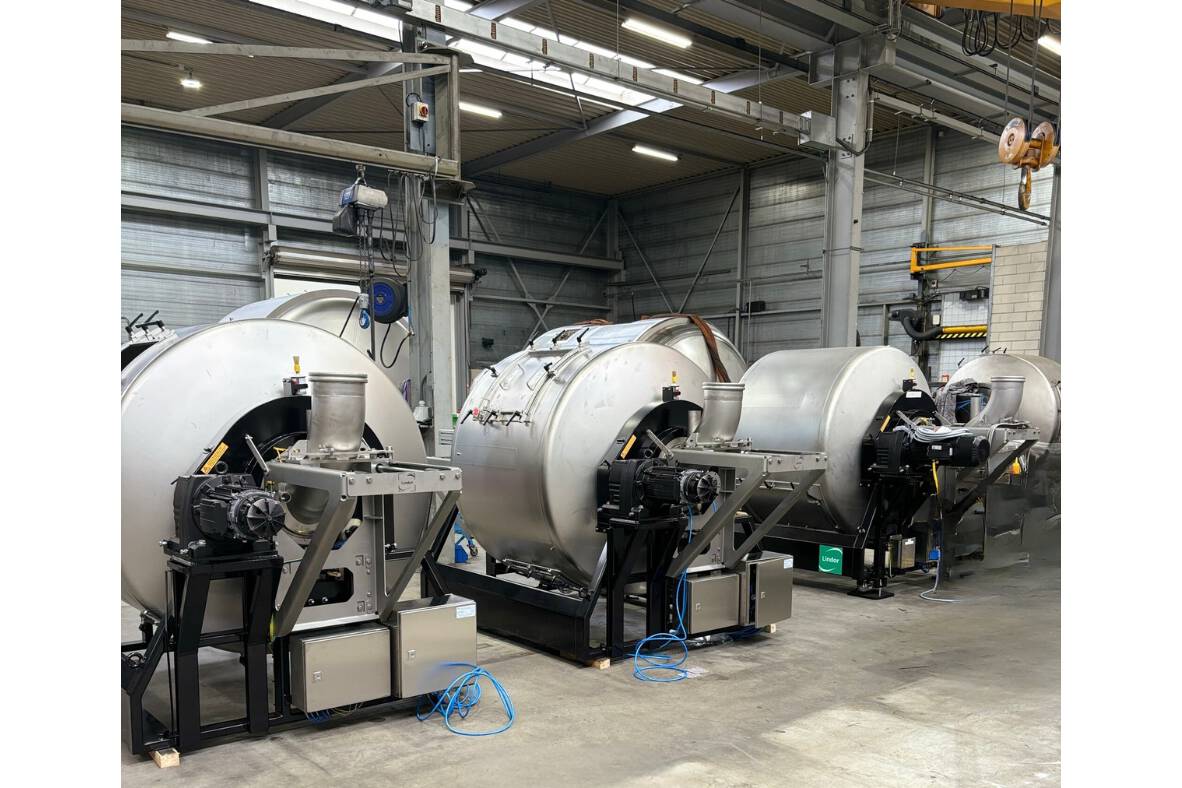 Demand Soars: Lindor Battery Powder Mixers Roll Out at Record Pace  Lindor responds swiftly to battery production surge with durable, reliable and top-quality mixers.  