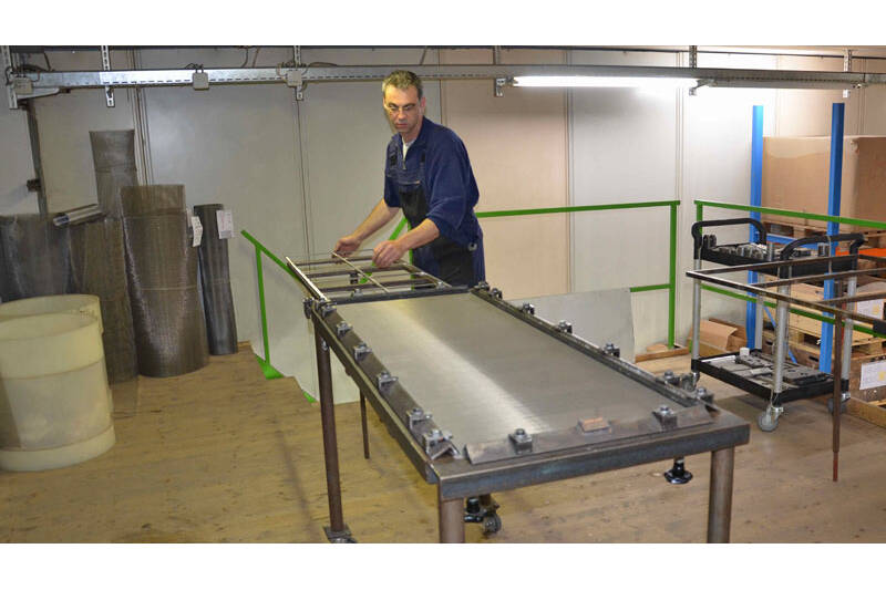 FUCHS Maschinen AG offers sieve covering service FUCHS Maschinen AG also offers its sieve covering service  for third-manufactured products.