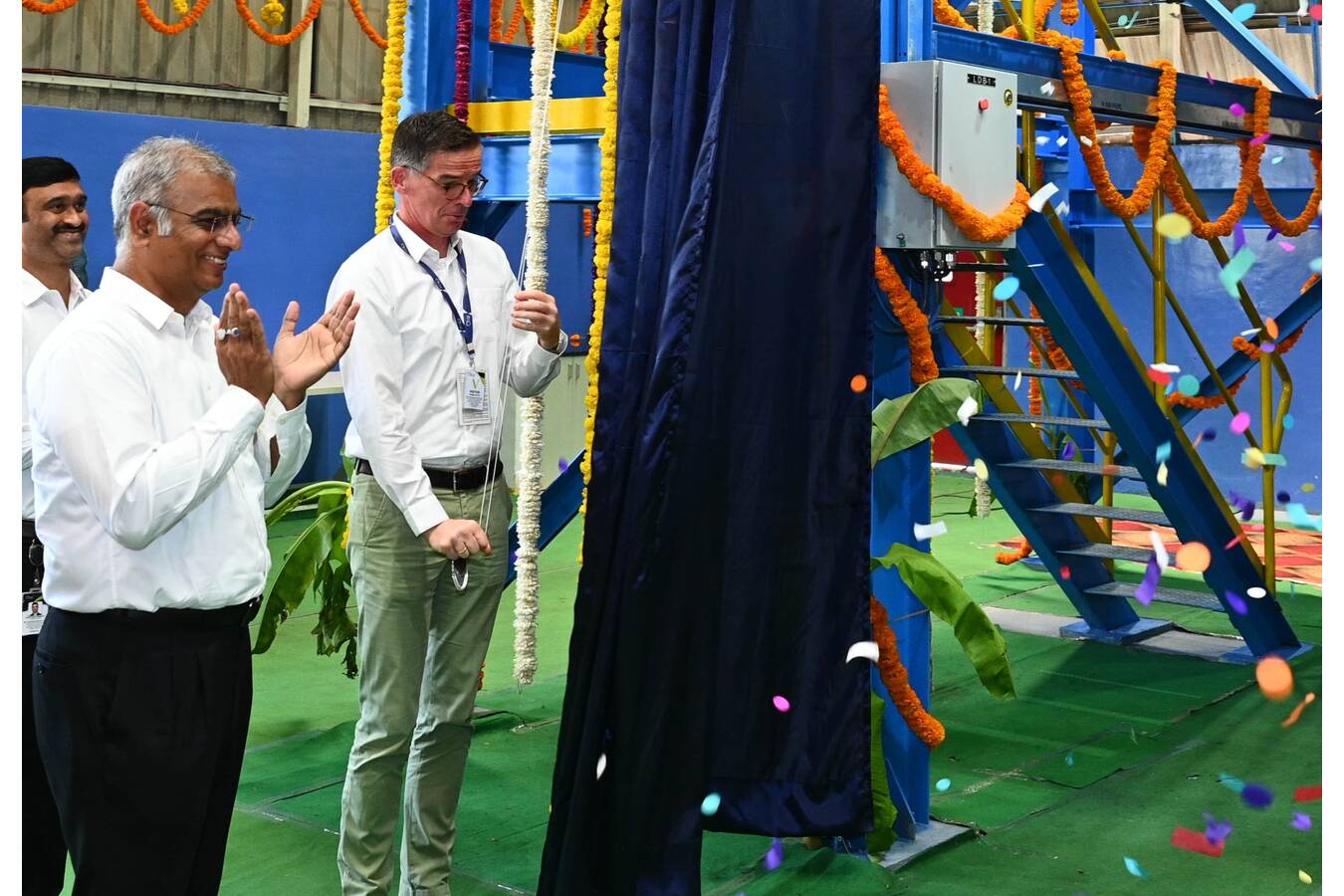 Qlar opens new Pulverizer Test Center in Bangalore, India With its new state-of-the-art Test Center in Bangalore, India, Qlar (formerly Schenck Process) is driving forward innovative and sustainable grinding solutions for the cement, steel, energy, and minerals industries.