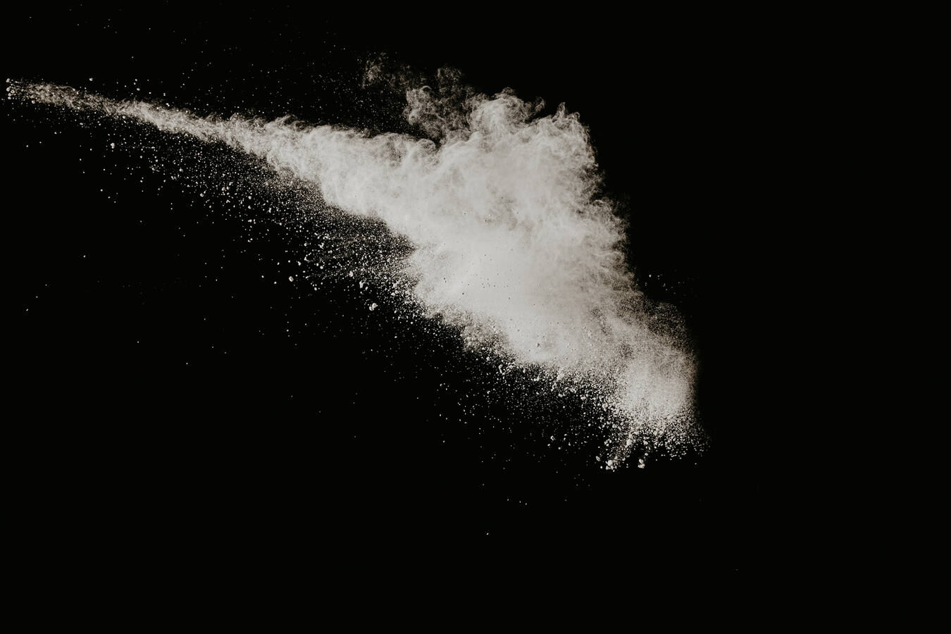 Precise Radar & Vibration Sensor Technology for Challenging Processes Sensitive UWT Measurement Solutions for the Pneumatic Conveying and Storage of Ultra-Fine Silicon Dioxide