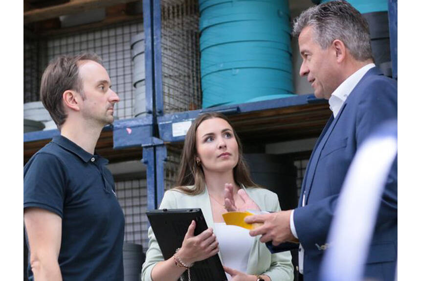 ”Intelligent hoses” - How the circular economy can succeed Dr. Andreas Bastin in an interview with the Dutch trade journal for the process industry ”Process Control”.