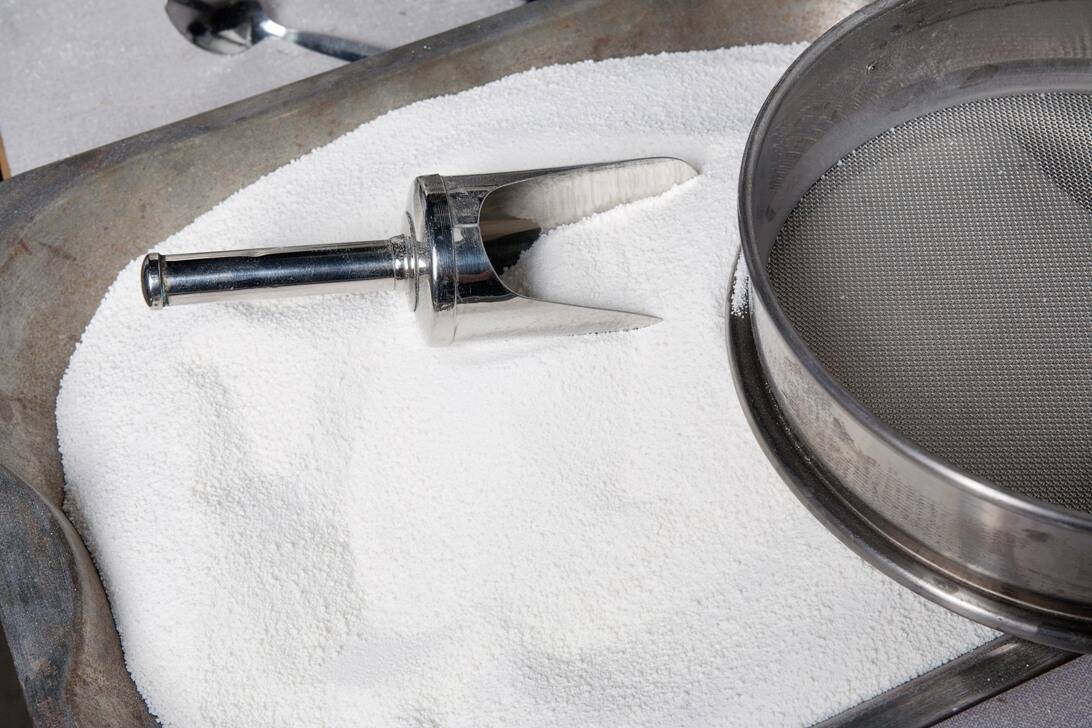 Online powder handling courses - Early Bird Rates until 31 December These courses look at different aspects of powder and bulk materials handling, storage, discharge and transport issues.