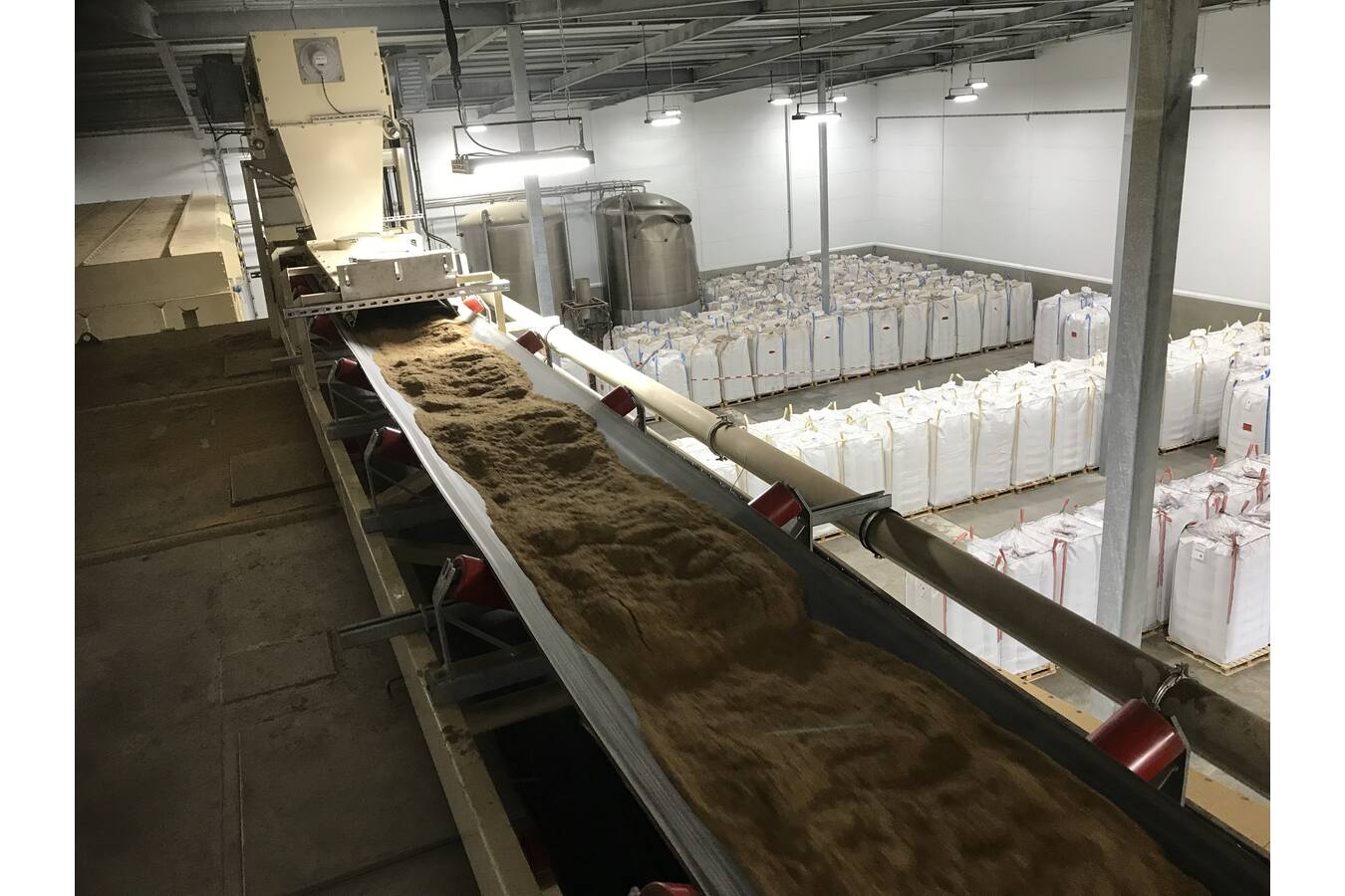 Reliable conveyor belts, specially designed for every application Reliable belt conveying for diverse bulk environments, with options from light to heavy duty tailored to intensity and application needs.