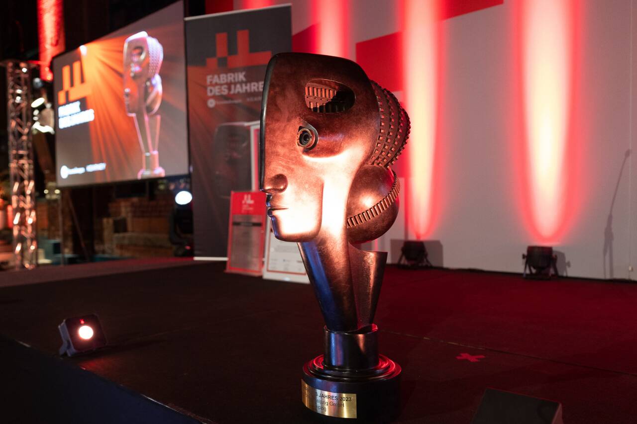 JACOB honoured at ”Fabrik des Jahres” awards JACOB was awarded the GEO Award as part of the ”Fabrik des Jahres” competition.