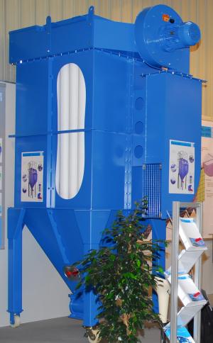 Successful start for the ProJet smart® on the POWTECH Projet smart®, the new compact filter of Intensiv-Filter attracted keen interest on the POWTECH