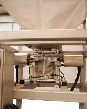 ChargePoint® for contained powder handling with IBC`s 