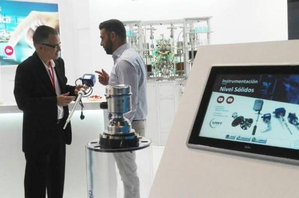 EXPOQUIMIA in Barcelona UWT Distributor shows the innovative products at the fair in Spain