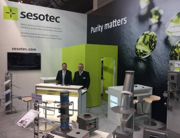 Networked Sesotec Solutions in Friedrichshafen OPC UA (Open Platform Communications Unified Architecture) presented for the first time