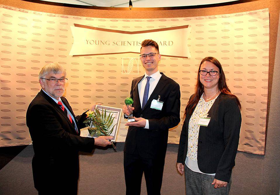The tradition goes on: Richard-Sebastian Moeller was awarded this year’s LUM Young Scientist